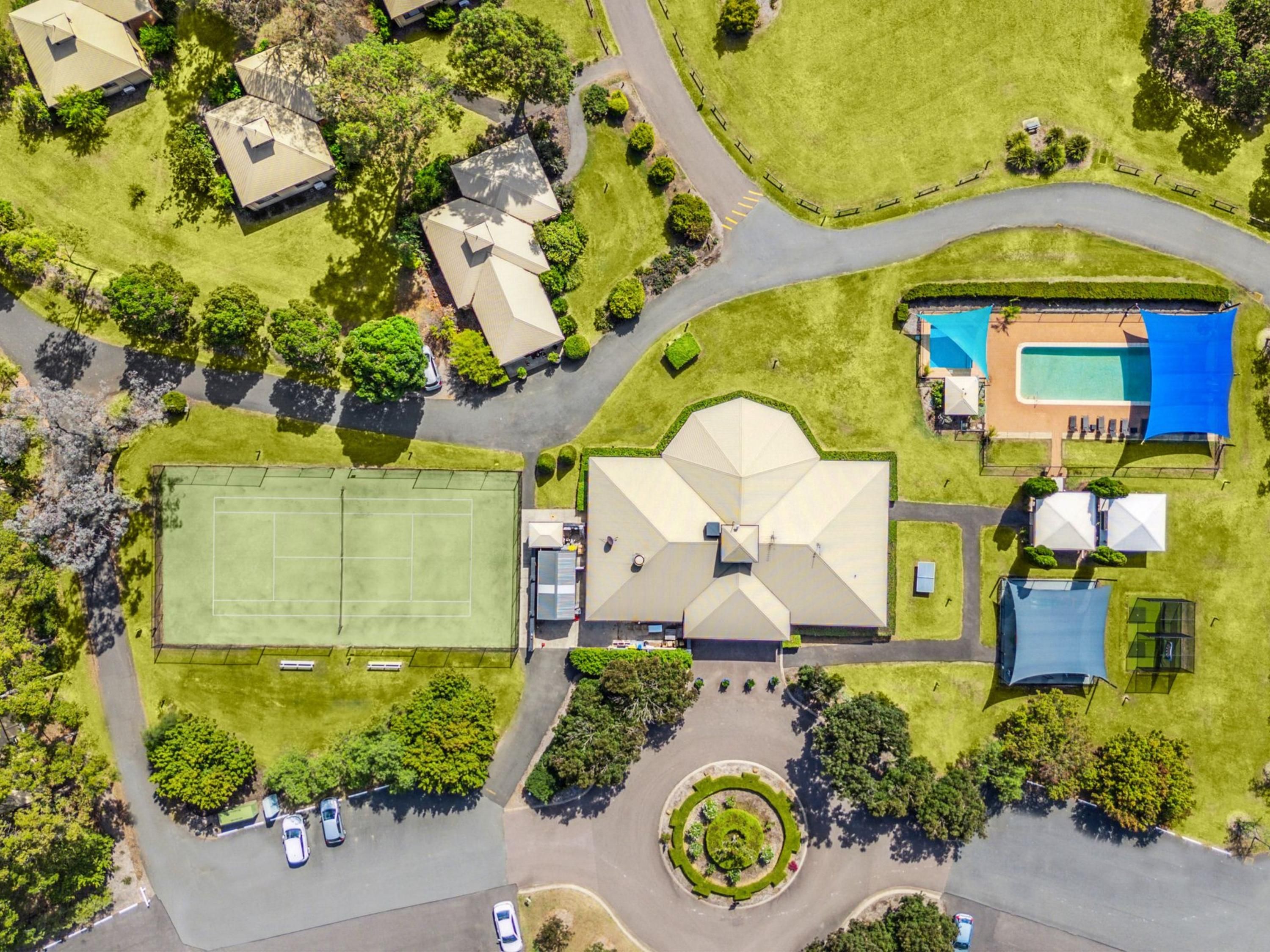 ليزر إن بوكولبين هيل