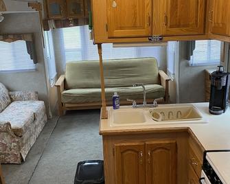 Spacious RV on the Canal - Saint Johnsville - Sala de estar