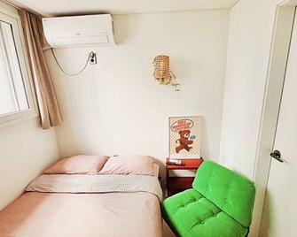 Maison Apartment Residense - Seoul - Bedroom