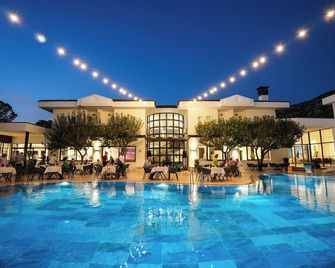 Herakles Thermal Hotel - Pamukkale - Piscina