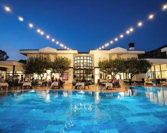 Herakles Thermal Hotel - Hierapolis - Pool