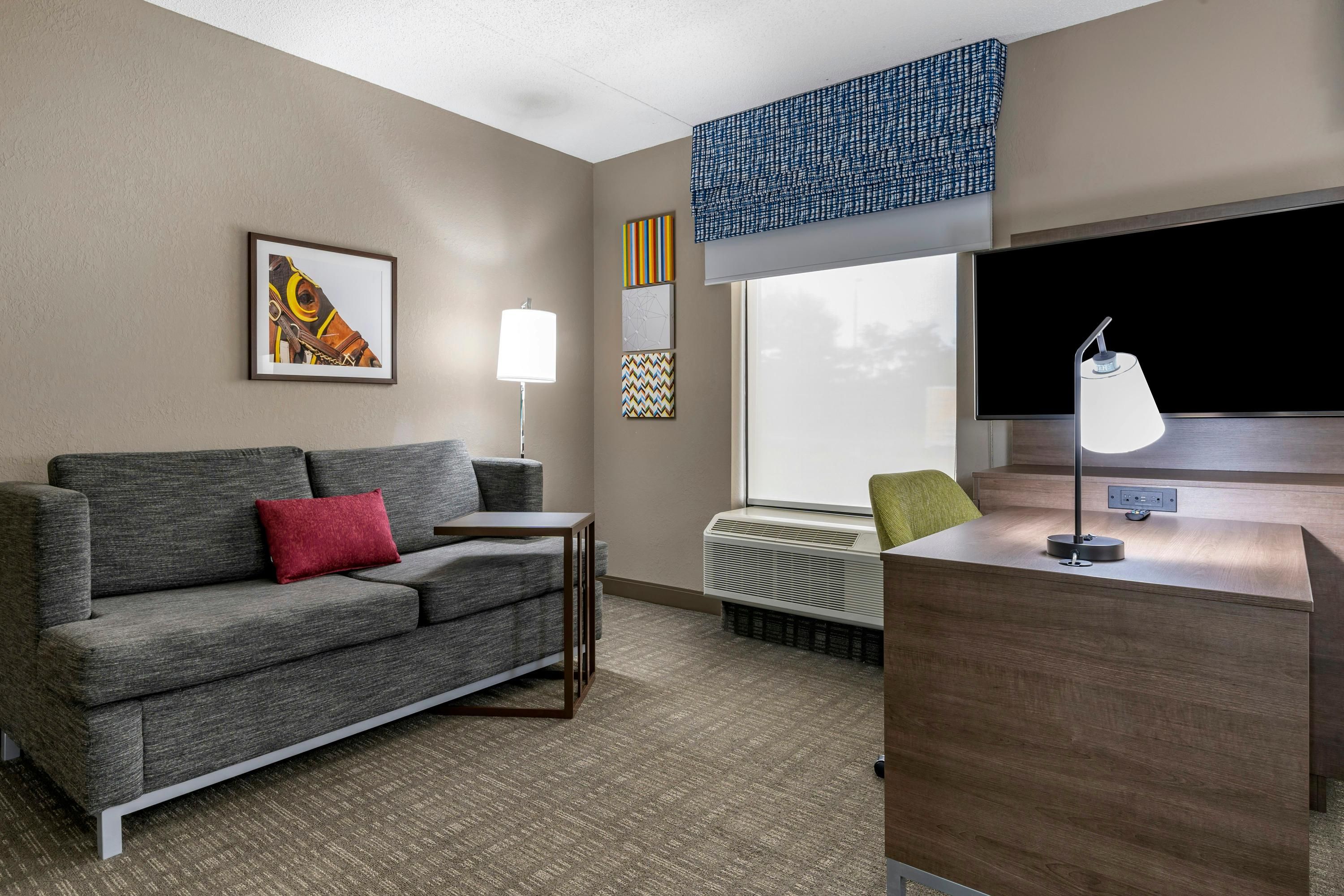 Hampton Inn & Suites Louisville East - לואיסוויל - סלון