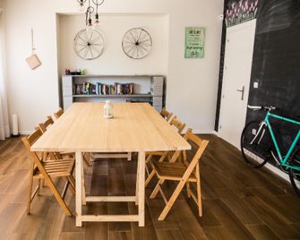 Barbatuke Eco-Homestel - Málaga - Essbereich