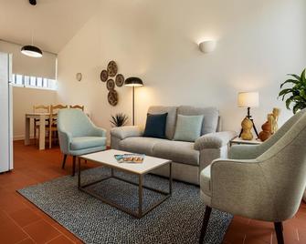 Qsf Agro Turismo Quinta Da Sagrada Família - Evora - Soggiorno
