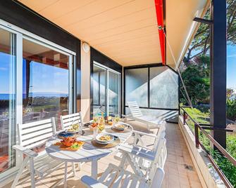 La Brise Apartment by Wonderful Italy - San Remo - Balcony