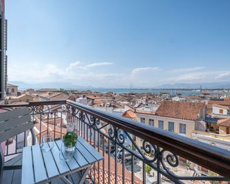 Grand Sarai Nafplio - Náfplio - Balkong