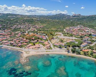 Blu Hotel Laconia Village - Arzachena - Plaj