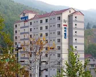 High Valley Hotel - Jeongseon - Edificio