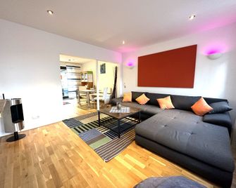 Schacht85 - Oberhausen (Nordrhein-Westfalen) - Wohnzimmer