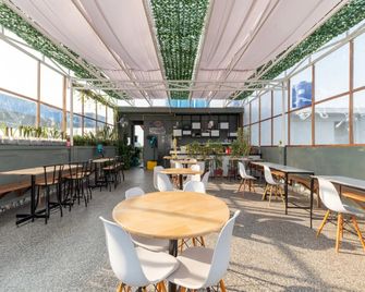 RedDoorz near Stasiun Pematangsiantar - Pematangsiantar - Restaurante