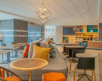 Home2 Suites by Hilton Logansport - Logansport - Restaurante