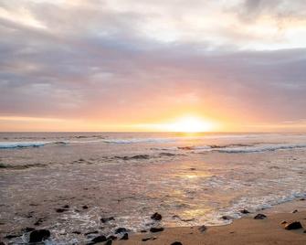 Unit A Kaiupoho - Island Elegance: Prime Spot - Kailua-Kona - Beach