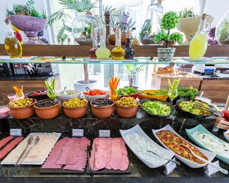 Alan Suites - Adrianopol - Buffet