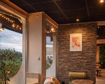 Sure Hotel by Best Western Dijon Sud - Dijon - Bar