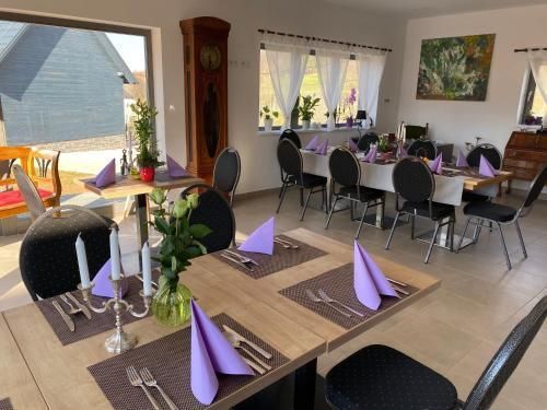 Pansion Danica - פליטביצ'קה יזרה - מסעדה