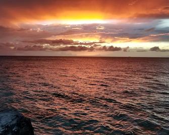 Luxury Ocean Villa 3 Bed / 3 Bath in Bimini Bay - Bailey Town - Beach