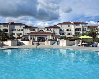 Villa Capriani All New First Floor Condo - Sneads Ferry - Pool