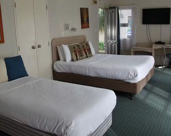 Asure Camelot Arms Motor Lodge - אוקלנד - חדר שינה