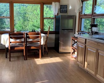 Georgian Garden - Windham