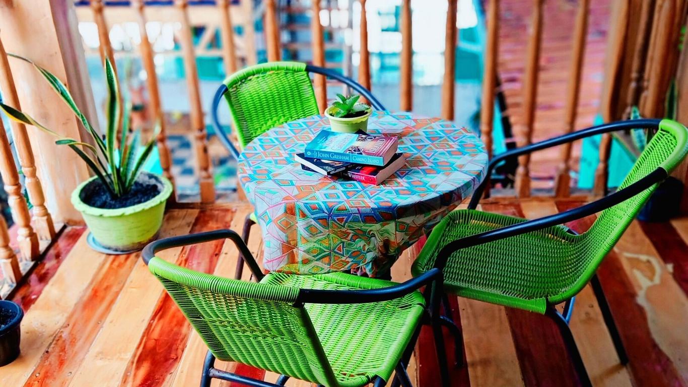 SmallFry's Beach Resort