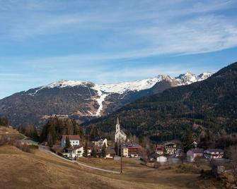 Lovely Holiday Home In Piller In The Mountains - Wenns - Soggiorno