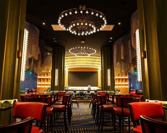 Novotel World Trade Centre Dubai - Dubai - Bar