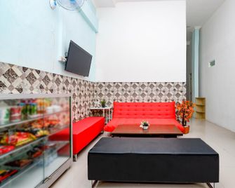 OYO 2782 Puspa Residence - Semarang - Lobby