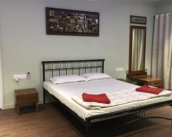 Superior Apartment - Kolhapur - Спальня