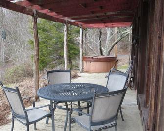 The Overlook on South Toe River - Burnsville - Patio