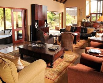 Pilanesberg Private Lodge - Pilanesberg - Sala de estar