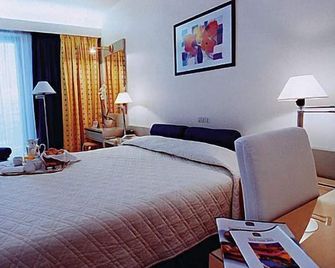 The Park Hotel Piraeus - Piræus - Soveværelse
