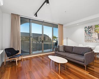 District Apartments Fitzroy - Мельбурн - Вітальня