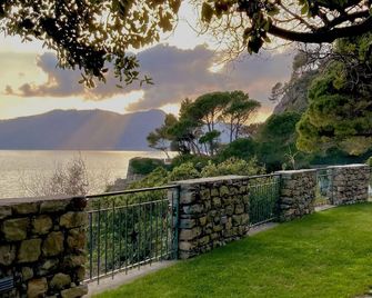 Castello Canevaro - Zoagli - Outdoors view
