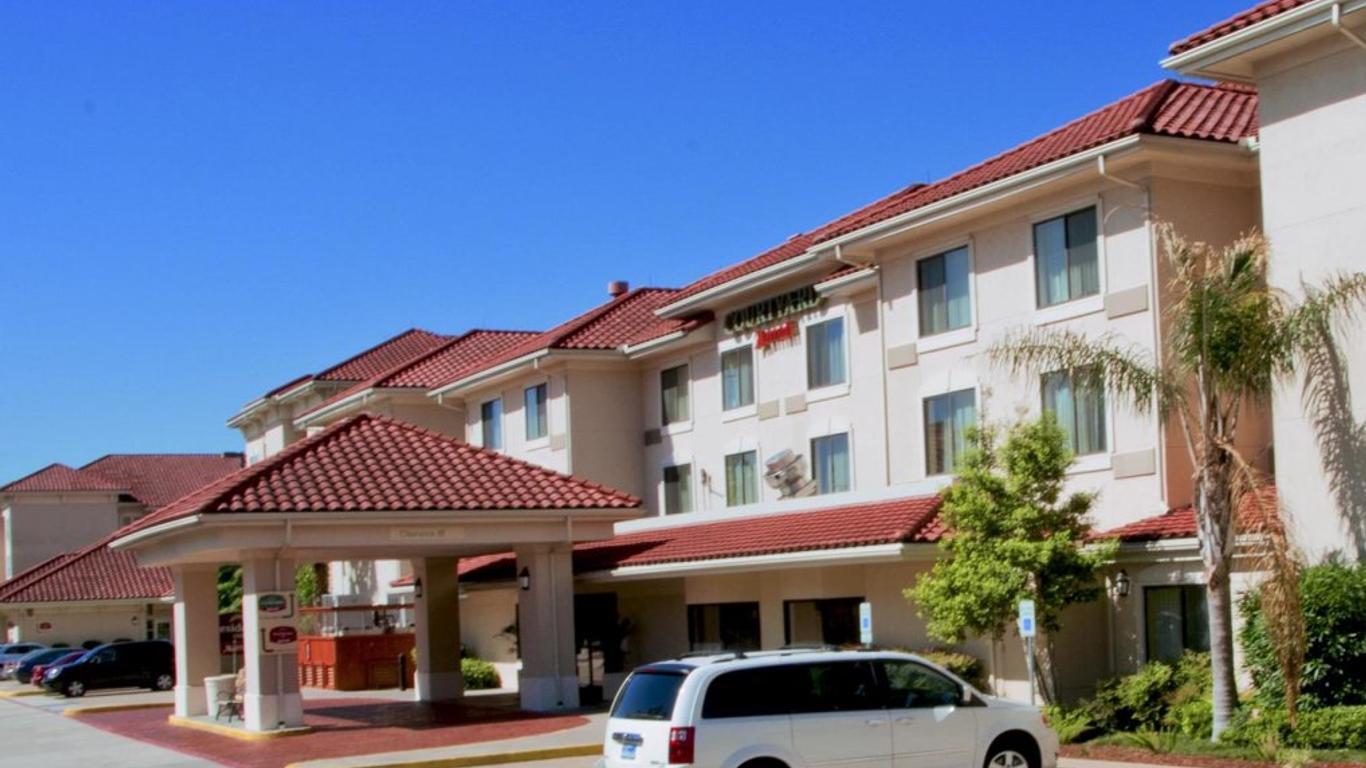 Courtyard by Marriott Houston Rice University