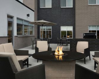 Residence Inn by Marriott Dayton Miamisburg - Springboro - Terasa