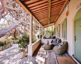 Le Hameau des Pesquiers Ecolodge & Spa, Curio Collection by Hilton - Hyères - Balkon