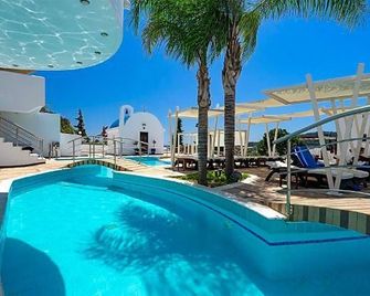 Castello Di Cavallieri Suites & Spa - Adults Only - Faliraki - Πισίνα