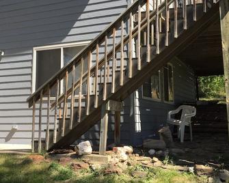 Excellent Location - Close To Tourist Attractions ~ Nestled On 1 Acre - Deadwood - Building