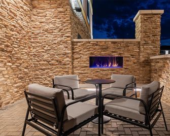 Home2 Suites by Hilton Lebanon - Lebanon - Gebouw