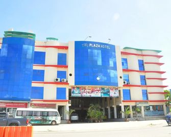 A&A Plaza Hotel - פוארטו פרינססה סיטי - בניין