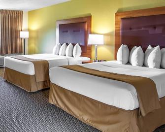 Quality Inn & Suites at Coos Bay - North Bend - Bedroom