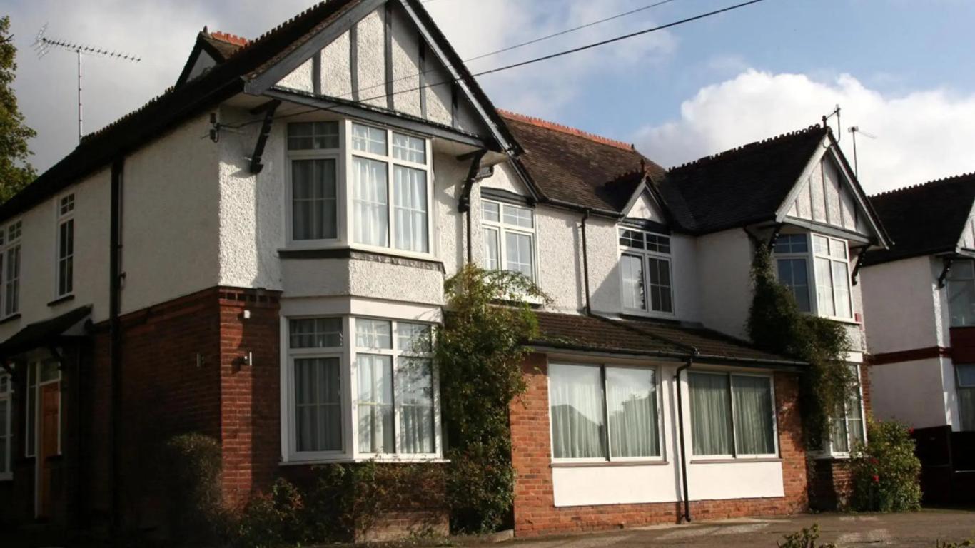 Clifton Lodge Hotel