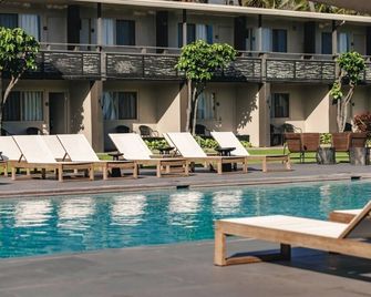 Blissful Seaside Hideaway! Outdoor Pool, Minutes to Kanaha Beach Park! - Kahului - Pool