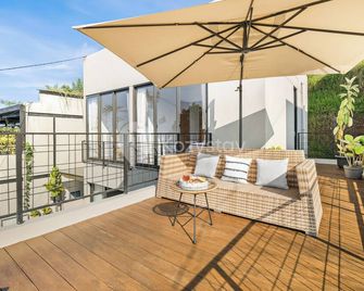 Tabgha by Kozystay - Dago - Bandung - Balcony