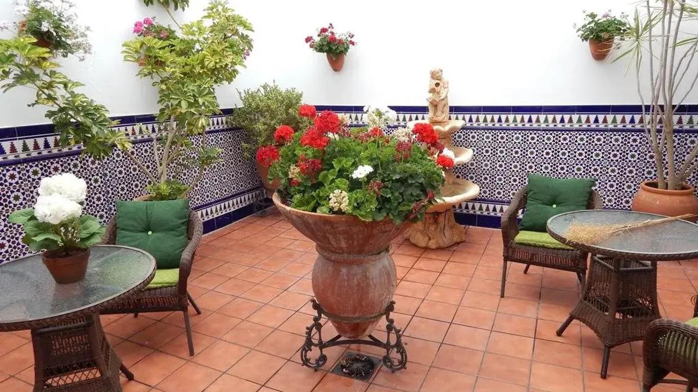 Hostal Bodega