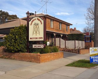 黃金廣場汽車旅館 - 本蒂高 - 建築