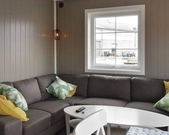 6 person holiday home in Oksvoll - Oksvoll - Sala de estar