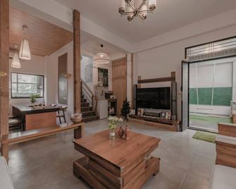 Tian Yan Mountains - Jiaoxi - Sala de estar