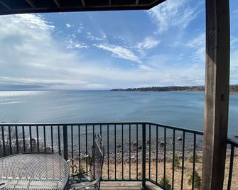 Sunrise Suite on Lake Superior- Pool & Hot Tub - Two Harbors - Balkon