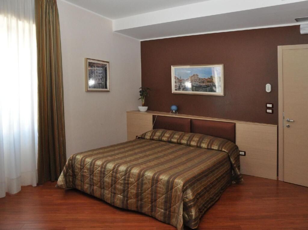 هوتل دولسينيا